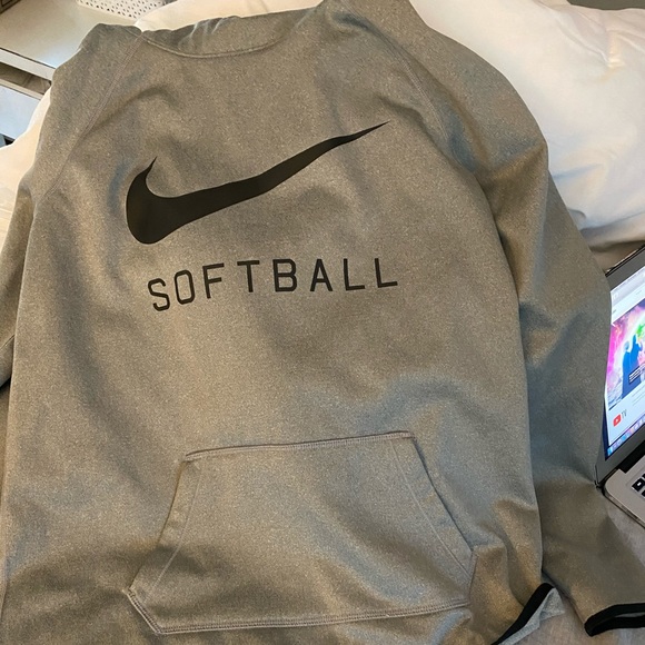 nike softball hoodie